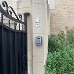 L'escalier Rouge - Maison Typique Avec Cour * Luc-sur-Mer