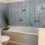 L'escalier Rouge - Maison Typique Avec Cour Ferienhaus