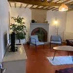 Ferienhaus L'escalier Rouge - Maison Typique Avec Cour Luc-sur-Mer