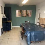 Ferienhaus L'escalier Rouge - Maison Typique Avec Cour