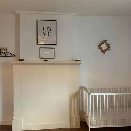 L'escalier Rouge - Maison Typique Avec Cour Luc-sur-Mer