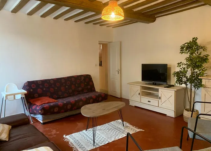 L'escalier Rouge - Maison Typique Avec Cour Luc-sur-Mer