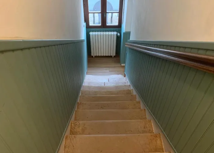 L'escalier Rouge - Maison Typique Avec Cour * Luc-sur-Mer